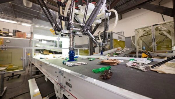 recycling robot amp metal separator