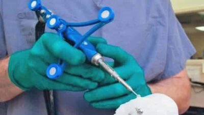 knee-robotic-operation