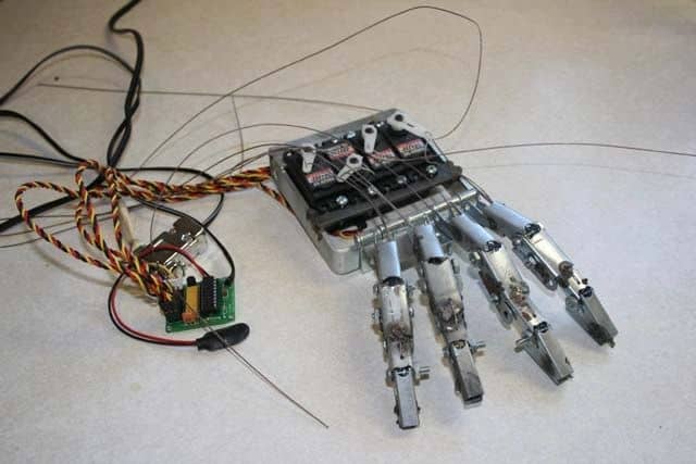 proyecto de robotica de mano robotico