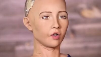 is sophia robot dangerous whay threatens humans